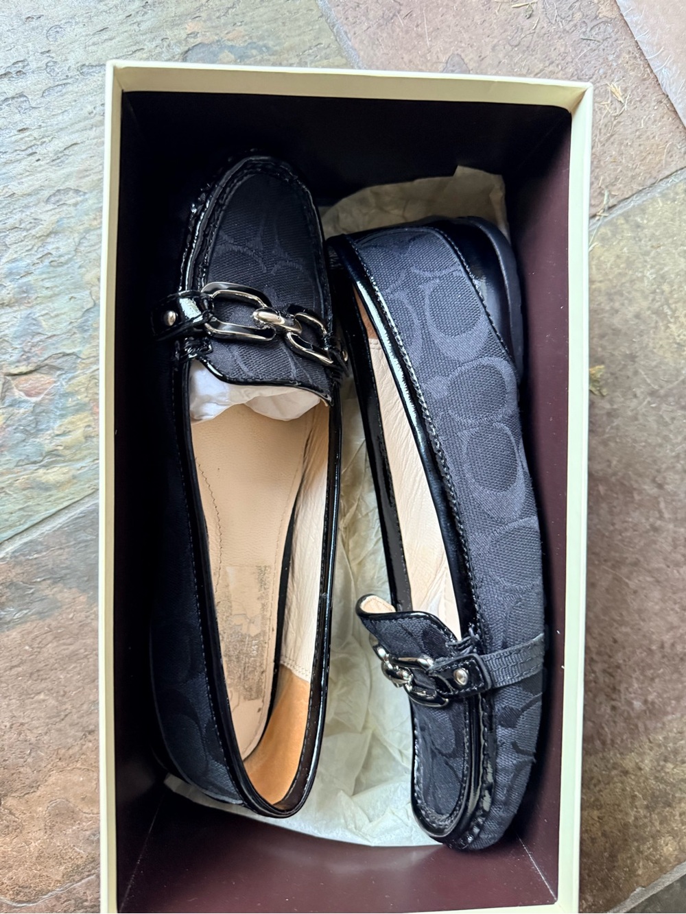 Coach Perri Women’s Black Signature Loafers with Silver Hardware NIB SZ. 7 - Picture 6 of 8